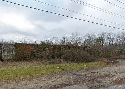 Photo of 1804 Old Montgomery Road, Selma, AL 36703 (MLS # 586870)