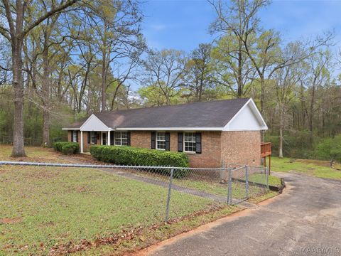 Photo of 818 Godwin Road, Tallassee, AL 36078 (MLS # 584954)