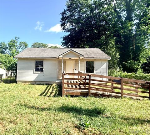 Photo of 111 Kiwanis Street, Montgomery, AL 36110 (MLS # 586106)