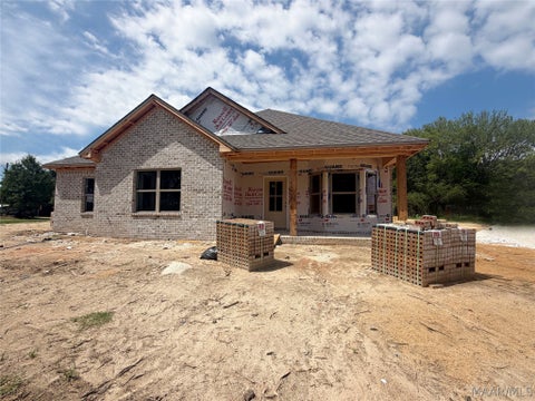 Photo of 3 Shawnee Drive, Wetumpka, AL 36092 (MLS # 587994)