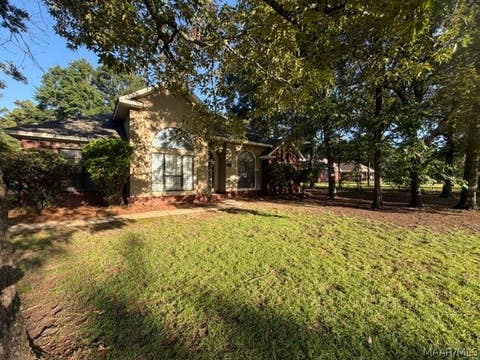 Photo of 709 YELLOWSTONE Drive, Prattville, AL 36067 (MLS # 588776)