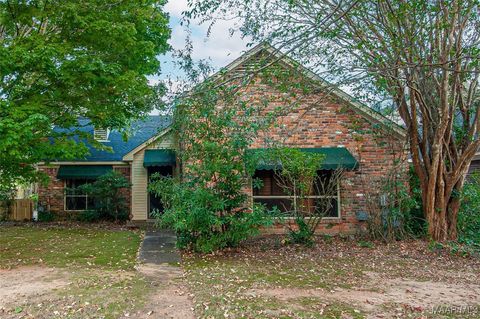 Photo of 390 Dalraida Road, Montgomery, AL 36109 (MLS # 580828)