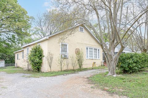 Photo of 2311 Mccarter Avenue, Montgomery, AL 36107 (MLS # 584969)