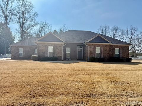 Photo of 145 St Thomas Avenue, Wetumpka, AL 36092 (MLS # 583553)
