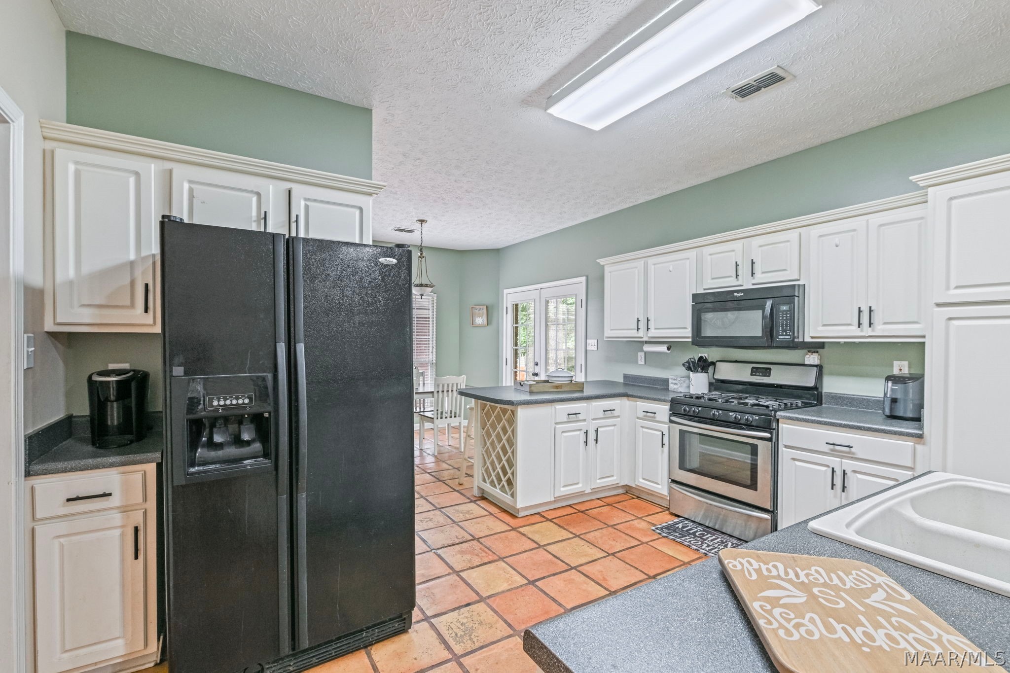 831 HEATHER Drive - Photo 4