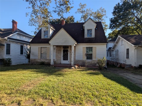 Photo of 2038 St Charles Avenue, Montgomery, AL 36107 (MLS # 591555)