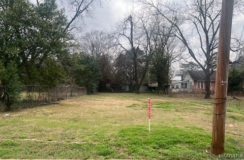 Photo of 1010 Buford Street, Montgomery, AL 36107 (MLS # 578089)