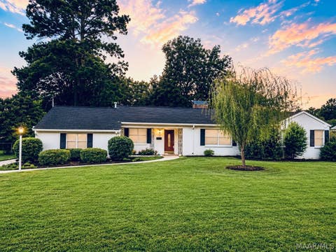 Photo of 2767 Biltmore Avenue, Montgomery, AL 36109 (MLS # 589677)