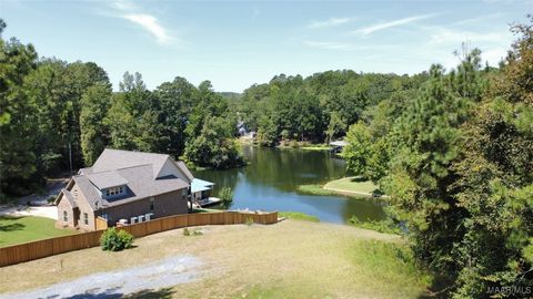Photo of 418 Cliffside Drive, Titus, AL 36080 (MLS # 582581)