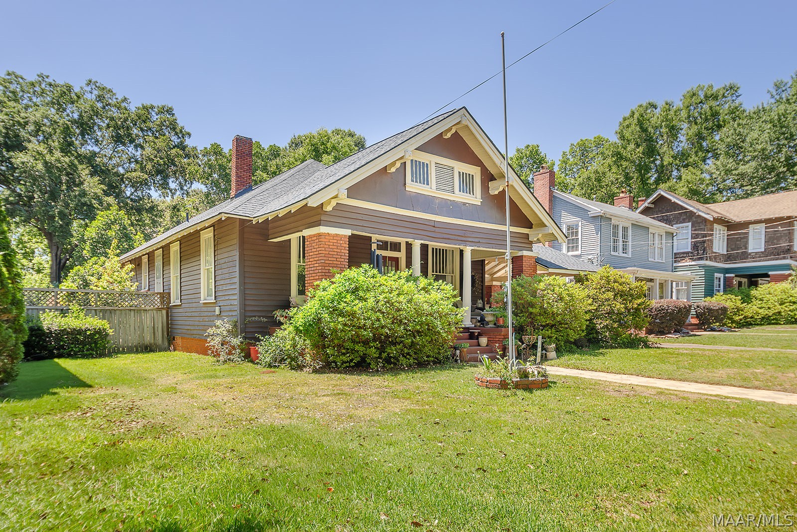 44 S CAPITOL Parkway - Photo 2