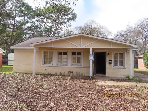 Photo of 3130 Upchurch Circle, Montgomery, AL 36105 (MLS # 582239)