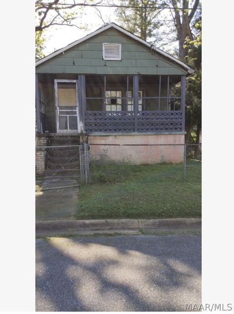 Photo of 1320 Maple Street, Montgomery, AL 36108 (MLS # 587172)