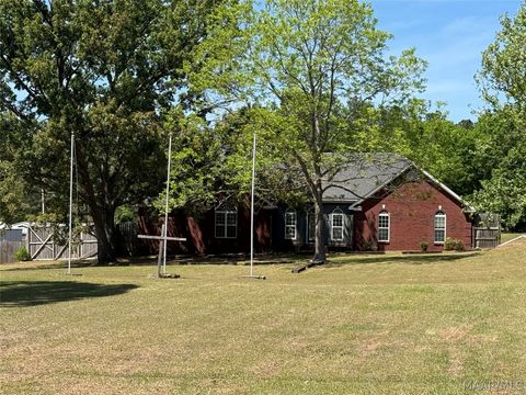 Photo of 708 LOLA Road, Prattville, AL 36067 (MLS # 585636)