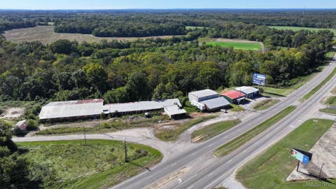 Photo of 2341 Highway 231 Highway, Wetumpka, AL 36093 (MLS # 588210)