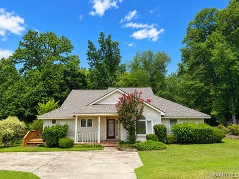 Photo of 928 Running Brook Drive, Prattville, AL 36066 (MLS # 588918)