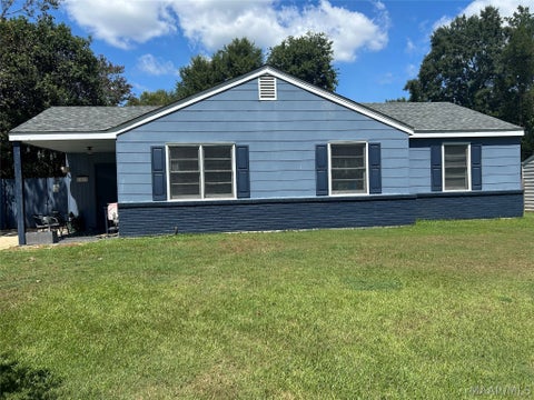 Photo of 1017 Gipson Street, Prattville, AL 36066 (MLS # 590365)