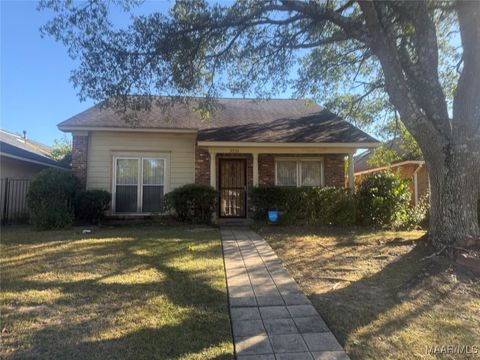 Photo of 3036 SUTTON Drive, Montgomery, AL 36111 (MLS # 580836)