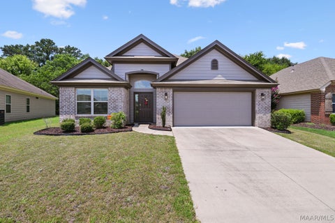 Photo of 605 Glenmede Lane, Montgomery, AL 36117 (MLS # 588487)