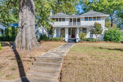 Photo of 951 CLOVERDALE Road, Montgomery, AL 36106 (MLS # 582793)