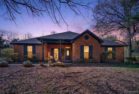 Photo of 186 Lake Bend Cove, Elmore, AL 36025 (MLS # 584693)