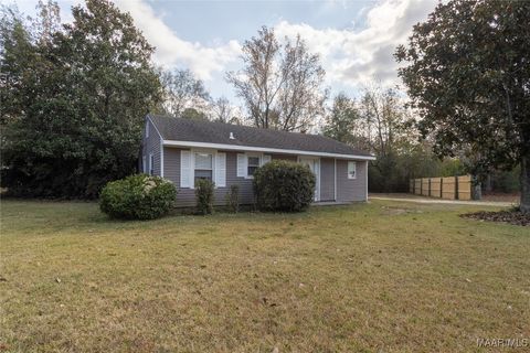 Photo of 51 Forrest Avenue, Wetumpka, AL 36092 (MLS # 581705)