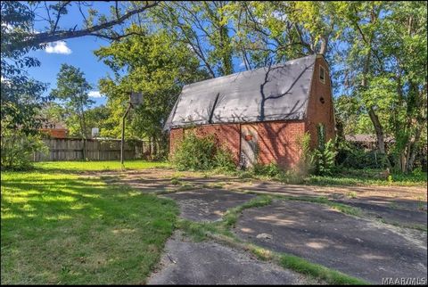 Photo of 3341 Albans Lane, Montgomery, AL 36111 (MLS # 585190)