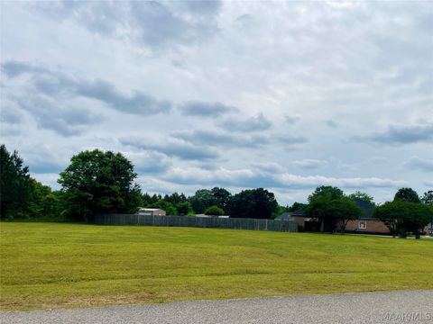 Photo of 500 S Natchez Trace Loop, Tallassee, AL 36078 (MLS # 586281)