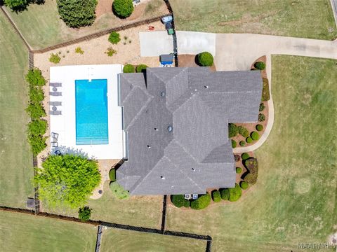 Photo of 8649 Rockbridge Circle, Montgomery, AL 36116 (MLS # 586074)