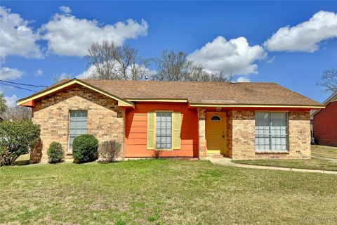 Photo of 3021 Dobbs Circle, Montgomery, AL 36116 (MLS # 584464)