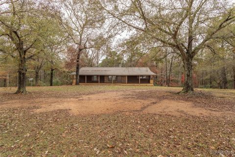 Photo of 94 499 county Road, Clanton, AL 35046 (MLS # 582299)