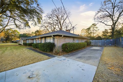 Photo of 644 SANDHURST Drive, Montgomery, AL 36109 (MLS # 583928)