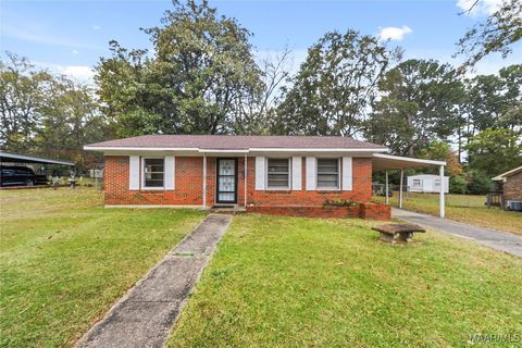 Photo of 2711 ALBEMARLE Road, Montgomery, AL 36107 (MLS # 581471)