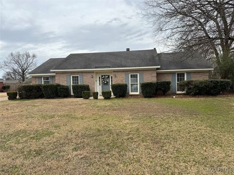 Photo of 5906 Balmoral Road, Montgomery, AL 36117 (MLS # 583084)