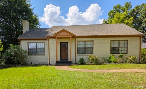 Photo of 2722 GENEVA Street, Montgomery, AL 36107 (MLS # 588937)