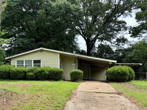 Photo of 3871 Sherwood Drive, Montgomery, AL 36109 (MLS # 587119)