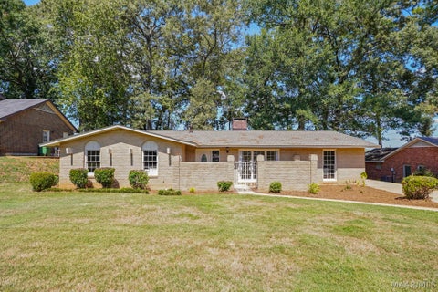 Photo of 3719 Cricklewood Drive, Montgomery, AL 36109 (MLS # 590575)