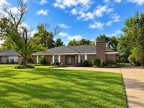 Photo of 710 Running Brook Circle, Prattville, AL 36066 (MLS # 590896)