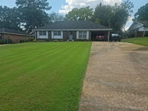 Photo of 830 Joryne Drive, Montgomery, AL 36109 (MLS # 590176)