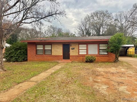 Photo of 559 CAPITOL PARKWAY Court, Montgomery, AL 36107 (MLS # 582682)