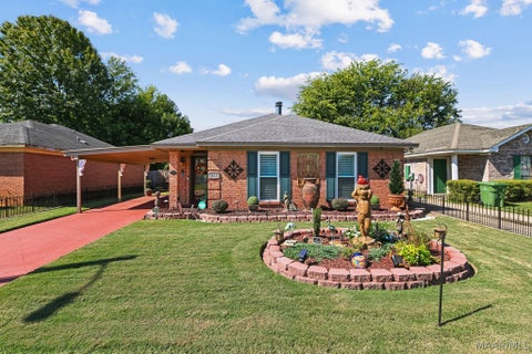 Photo of 2813 Country Brook, Montgomery, AL 36116 (MLS # 591285)