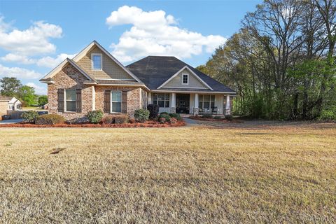 Photo of 1603 Dominick Road, Prattville, AL 36067 (MLS # 584957)