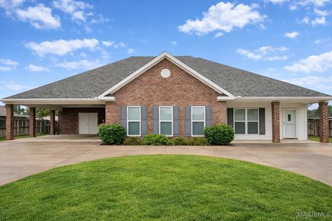 Photo of 1838 SANFORD Drive, Prattville, AL 36066 (MLS # 582899)
