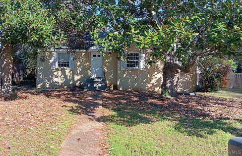 Photo of 2011 Harmon Street, Montgomery, AL 36107 (MLS # 584231)