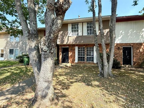 Photo of 1249 Seth Johnson Drive, Montgomery, AL 36116 (MLS # 585917)