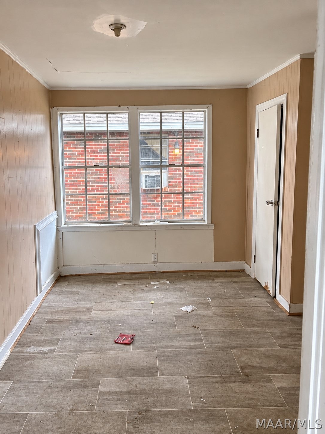 726 Alexander Street - Photo 4