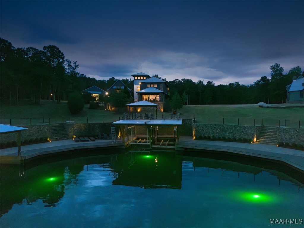 60 Castaway Cove Lane