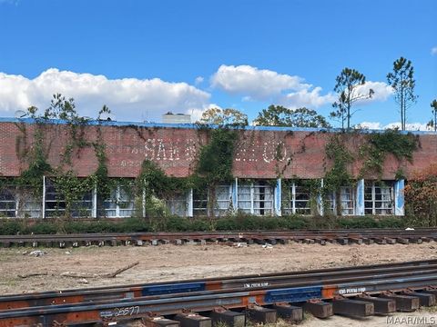 Photo of 2602 Old Montgomery Highway, Selma, AL 36703 (MLS # 586820)