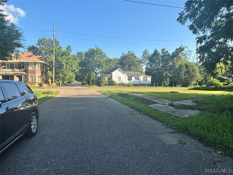 Photo of 1417 Mabry Street, Selma, AL 36701 (MLS # 588194)