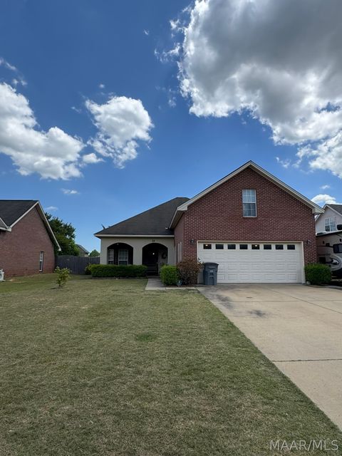 Photo of 86 STERLING Drive, Millbrook, AL 36025 (MLS # 585847)