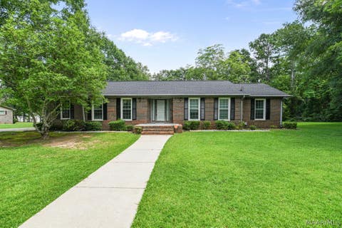 Photo of 276 Langston Drive, Jemison, AL 35085 (MLS # 587604)